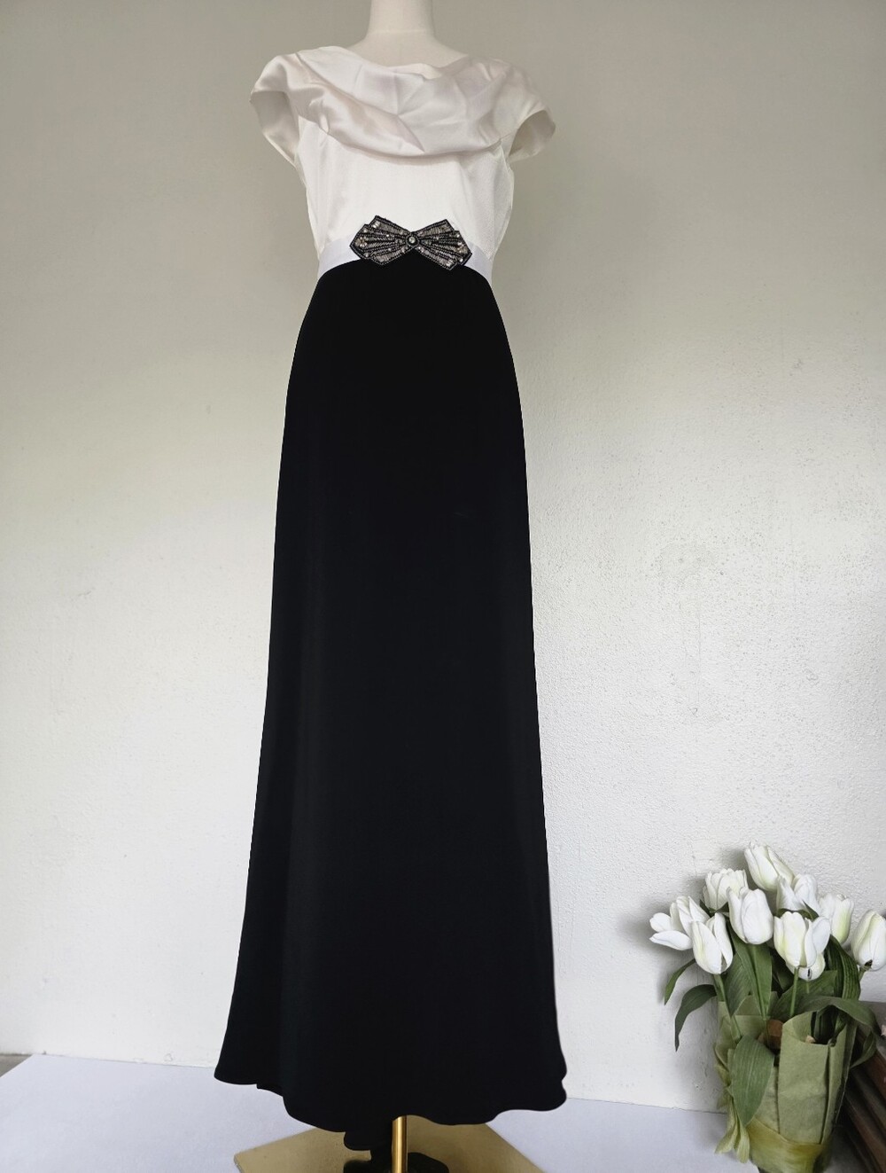 Vintage Badgley Mischka Collection Silk Colorblock Gown w/ Rhinestone Bow Size 6